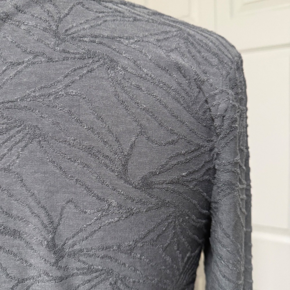 Simply Vera Vera Wong Woven Knit Gray Floral Beach Work Large long sleeve Shirt - Picture 4 of 8